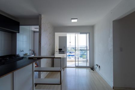 Sala de apartamento para alugar com 2 quartos, 57m² em Jardim Marilu, Cotia