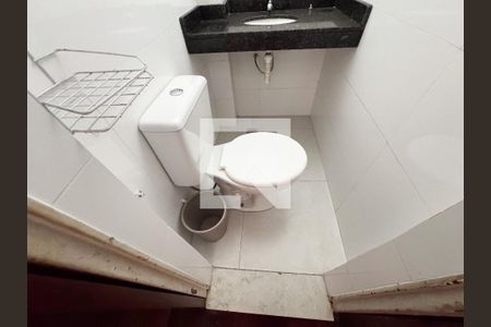 Banheiro do Quarto 1 de apartamento para alugar com 3 quartos, 65m² em Eldorado, Contagem