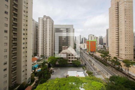 Vista de apartamento à venda com 2 quartos, 81m² em Jardim das Acacias, São Paulo