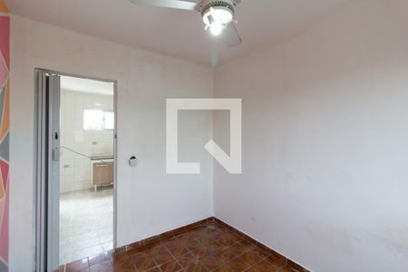 Quarto 1 de apartamento para alugar com 2 quartos, 56m² em Conjunto Residencial José Bonifácio, São Paulo