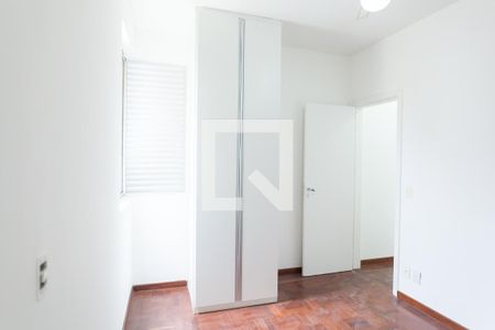 quarto 1 de apartamento para alugar com 2 quartos, 75m² em Buritis, Belo Horizonte