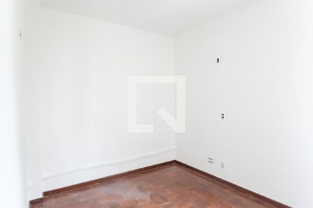 quarto 1 de apartamento para alugar com 2 quartos, 75m² em Buritis, Belo Horizonte