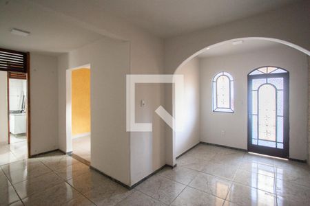 Sala 2 de casa para alugar com 3 quartos, 190m² em Alípio de Melo, Belo Horizonte