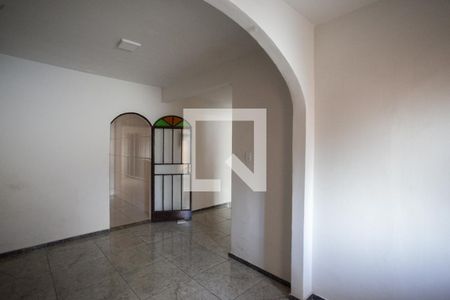 Sala 2 de casa para alugar com 3 quartos, 190m² em Alípio de Melo, Belo Horizonte