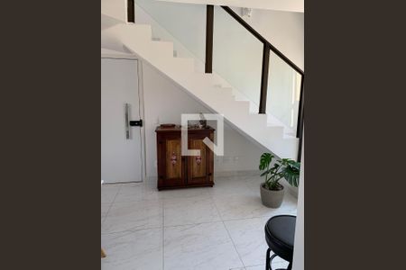 Sala de apartamento para alugar com 2 quartos, 130m² em Carmo, Belo Horizonte