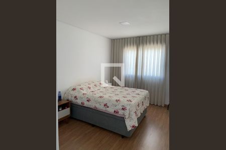 Quarto 1 de apartamento para alugar com 2 quartos, 130m² em Carmo, Belo Horizonte