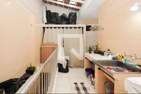 Casa à venda com 191m², 3 quartos e 2 vagas Casa à venda com 191m², 3 quartos e 2 vagasÁrea de Serviço