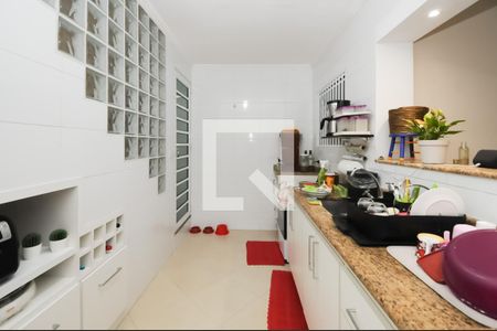 Casa à venda com 191m², 3 quartos e 2 vagas Casa à venda com 191m², 3 quartos e 2 vagasCozinha