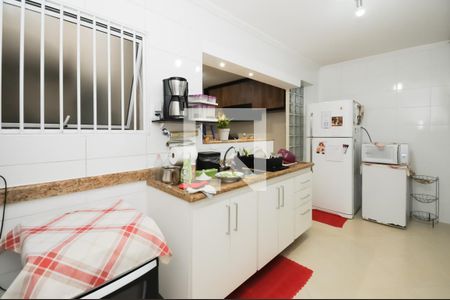 Casa à venda com 191m², 3 quartos e 2 vagas Casa à venda com 191m², 3 quartos e 2 vagasCozinha