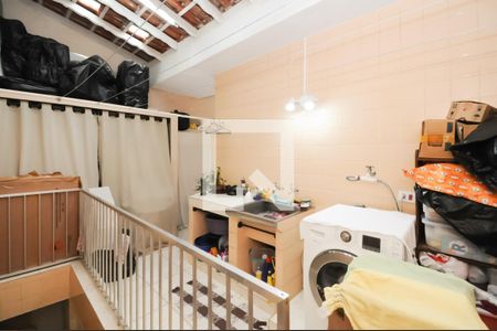 Casa à venda com 191m², 3 quartos e 2 vagas Casa à venda com 191m², 3 quartos e 2 vagasÁrea de Serviço