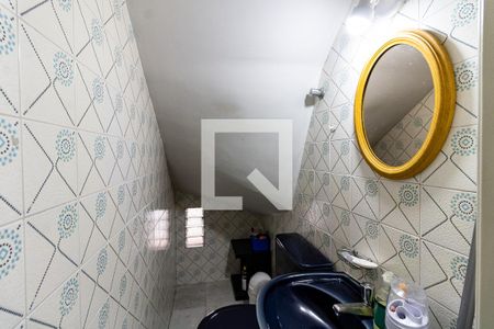 Lavabo de casa para alugar com 3 quartos, 168m² em Vila Santo Estefano, São Paulo