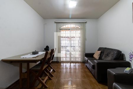 Sala de casa para alugar com 3 quartos, 168m² em Vila Santo Estefano, São Paulo