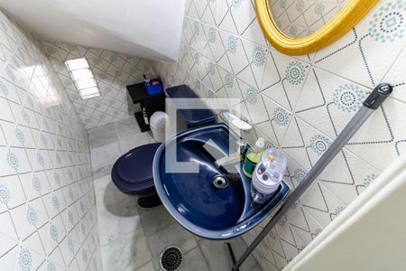 Lavabo de casa para alugar com 3 quartos, 168m² em Vila Santo Estefano, São Paulo