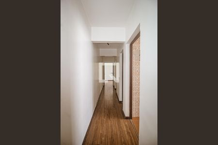 Corredor de apartamento à venda com 2 quartos, 70m² em Nonoai, Porto Alegre