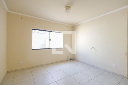 Sala de casa para alugar com 4 quartos, 245m² em Vila Sao Geraldo, Taubaté