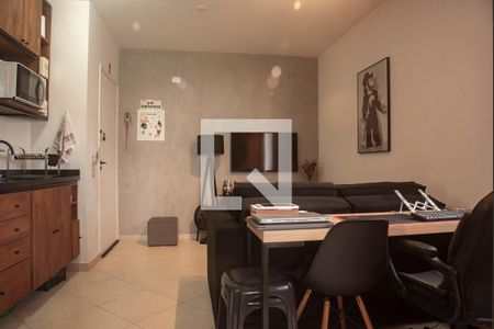 Sala/Cozinha de apartamento à venda com 1 quarto, 30m² em Mirandópolis, São Paulo