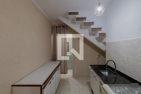 Cozinha  de casa para alugar com 1 quarto, 25m² em Jardim Aricanduva, São Paulo