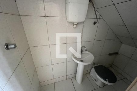 Banheiro 1 de casa para alugar com 1 quarto, 50m² em Jardim Carioca, Rio de Janeiro