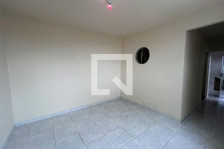 Sala de casa para alugar com 1 quarto, 50m² em Jardim Carioca, Rio de Janeiro