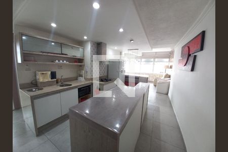 Cozinha de apartamento para alugar com 2 quartos, 94m² em Itararé, São Vicente