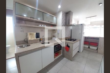 Cozinha de apartamento para alugar com 2 quartos, 94m² em Itararé, São Vicente