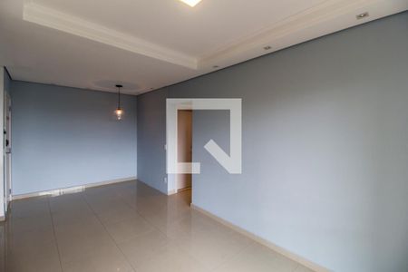 Sala de TV de apartamento para alugar com 2 quartos, 69m² em Jardim Tupanci, Barueri