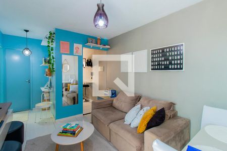 Sala de apartamento para alugar com 2 quartos, 50m² em Jardim Isis, Cotia