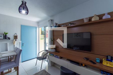 Sala de apartamento para alugar com 2 quartos, 50m² em Jardim Isis, Cotia