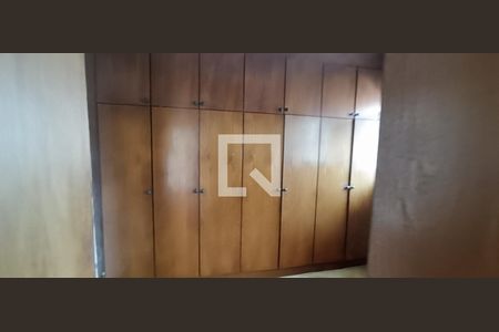 Closet da suíte 1 de casa à venda com 4 quartos, 950m² em Jardim Leonor, São Paulo