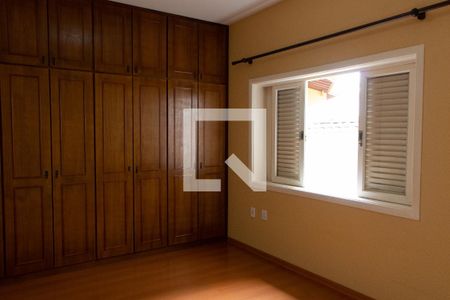 Casa de condomínio à venda com 394m², 4 quartos e 5 vagas Casa de condomínio à venda com 394m², 4 quartos e 5 vagasSUITE 1