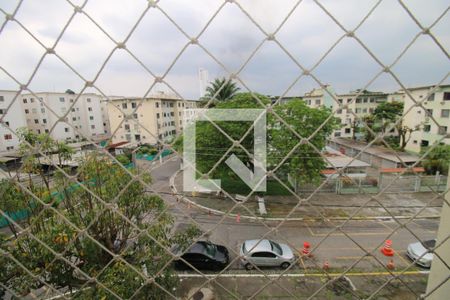 Vista da Sala de apartamento para alugar com 3 quartos, 70m² em Cordovil, Rio de Janeiro