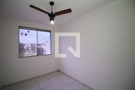 Quarto 1 de apartamento para alugar com 3 quartos, 70m² em Cordovil, Rio de Janeiro