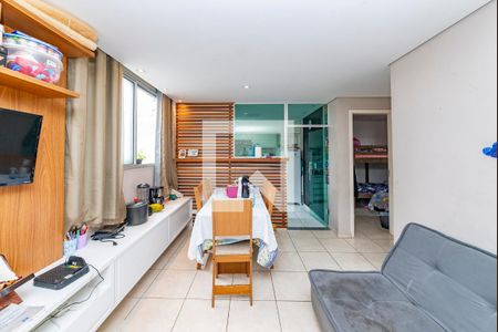 Sala de apartamento à venda com 2 quartos, 48m² em Estrela do Oriente, Belo Horizonte