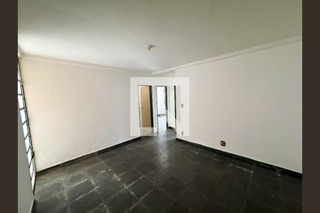 Quarto de apartamento à venda com 2 quartos, 90m² em Bairro da Glória, Contagem