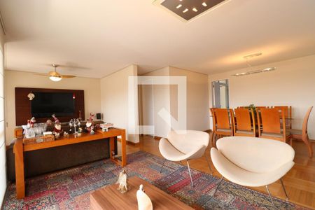 Detalhe Sala de apartamento à venda com 2 quartos, 136m² em Vila Ipojuca, São Paulo