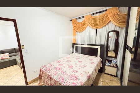 Quarto 1 de casa à venda com 3 quartos, 127m² em Vila Lucinda, Santo André