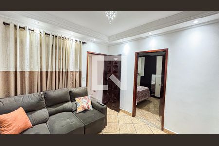 Sala de casa à venda com 3 quartos, 127m² em Vila Lucinda, Santo André