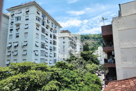 Vista de apartamento para alugar com 3 quartos, 262m² em Laranjeiras, Rio de Janeiro