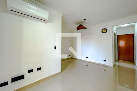 Sala de apartamento à venda com 3 quartos, 70m² em Vila Monumento, São Paulo