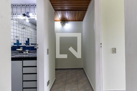 Corredor  de apartamento para alugar com 2 quartos, 67m² em Campo Belo, São Paulo