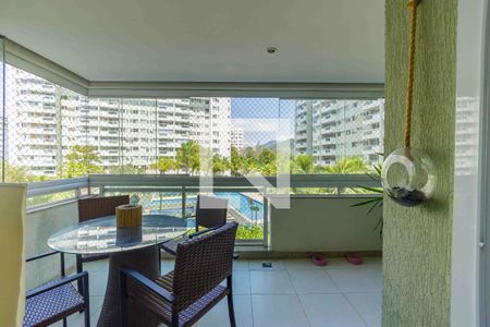 Varanda de apartamento para alugar com 2 quartos, 70m² em Barra da Tijuca, Rio de Janeiro