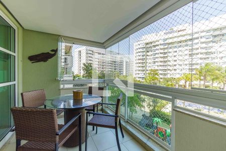 Varanda de apartamento para alugar com 2 quartos, 70m² em Barra da Tijuca, Rio de Janeiro