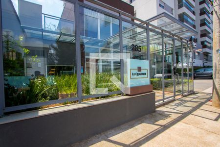 Apartamento à venda com 103m², 3 quartos e 2 vagas Apartamento à venda com 103m², 3 quartos e 2 vagasFachada