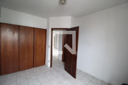 Quarto 2 de apartamento para alugar com 2 quartos, 60m² em Centro, Uberlândia