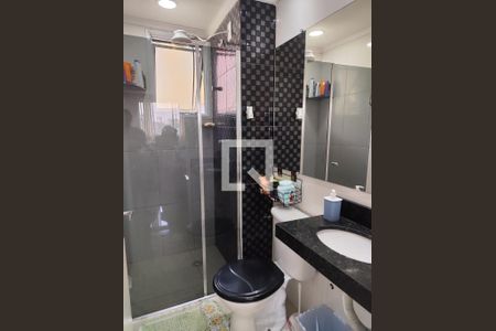 Banheiro de apartamento à venda com 2 quartos, 48m² em Campanário, Diadema