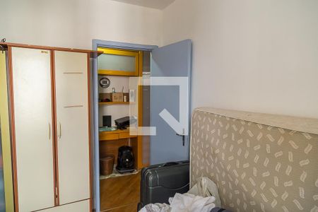 Quarto 1 de apartamento para alugar com 2 quartos, 54m² em Vila Guarani, São Paulo