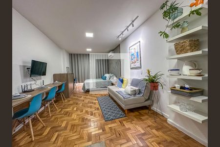 Sala  de kitnet/studio para alugar com 1 quarto, 32m² em Centro, Rio de Janeiro