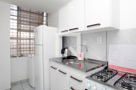 Cozinha + Área de Serviço de apartamento para alugar com 1 quarto, 38m² em Centro Histórico, Porto Alegre