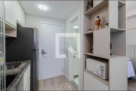 Cozinha de kitnet/studio para alugar com 1 quarto, 26m² em Liberdade, São Paulo