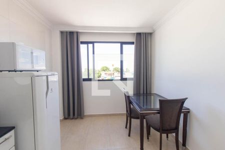 Sala/Cozinha de apartamento para alugar com 1 quarto, 31m² em Fazendinha, Curitiba